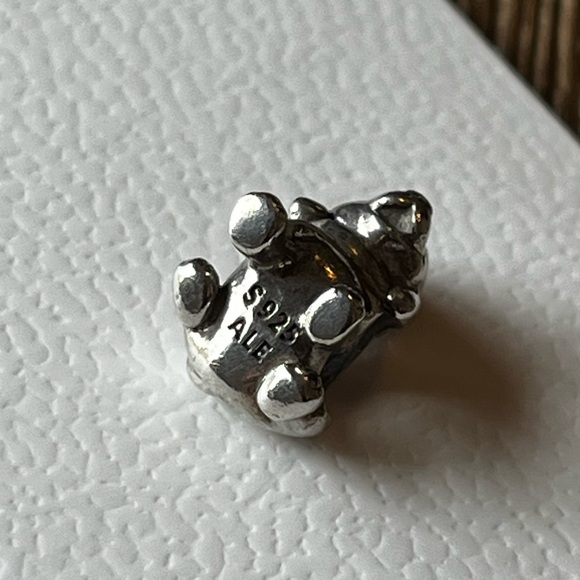 Pandora Christmas puppy charm - Picture 3 of 3